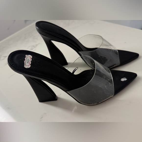Shoes - Elegant Black Women's Heels